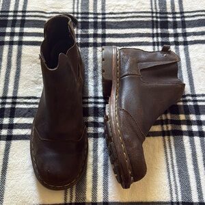 Men’s Doc Martens size 10 Chelsea boots bark brown color
